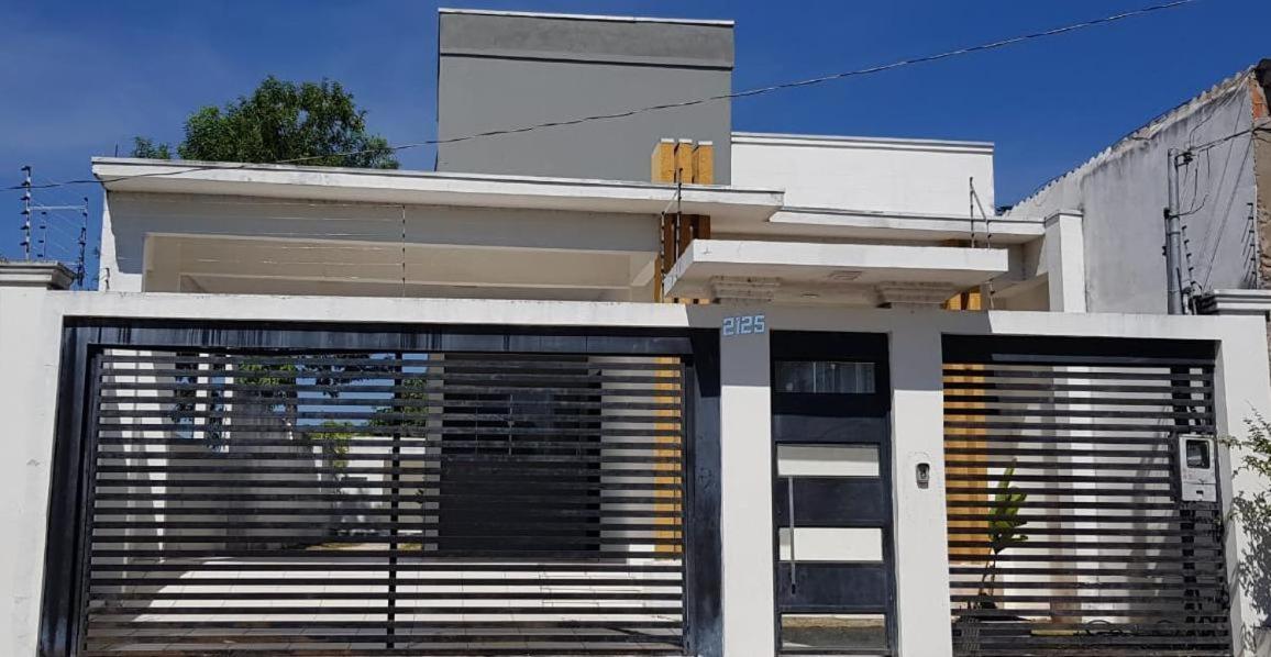 Casa Ampla E Confortavel Proximo Ao Centro 科龙巴 外观 照片
